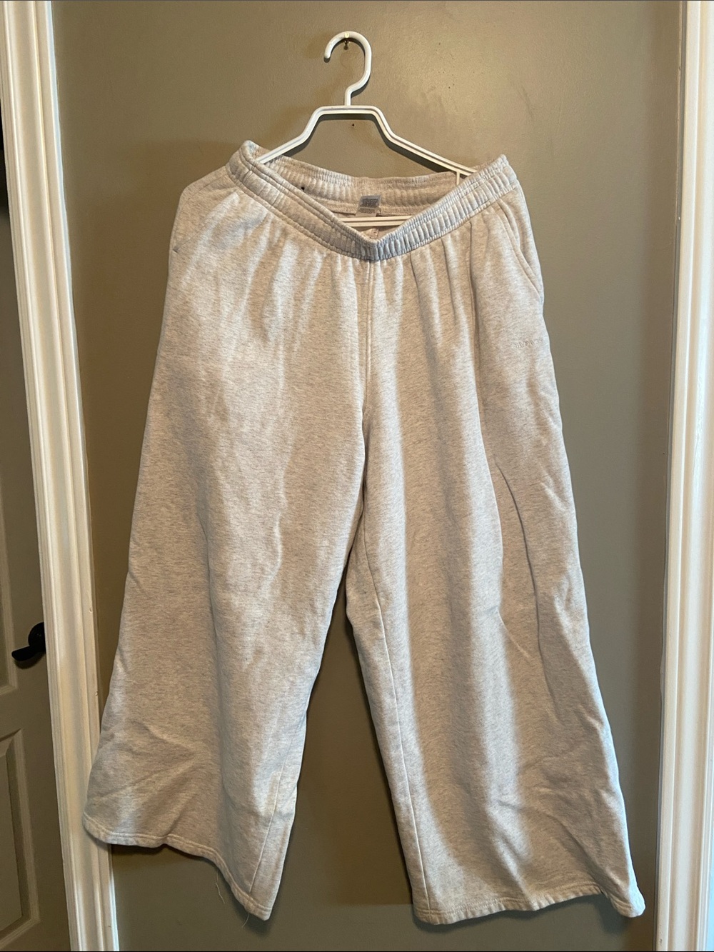 Light grey garage sweatpants